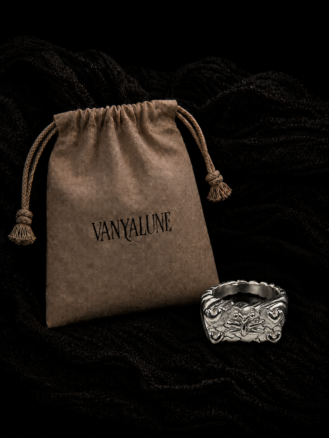 Irregular Heart Relic Ring Main image
