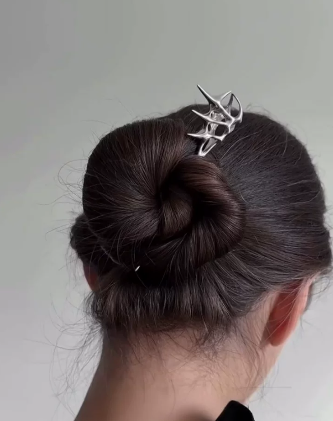 Sculptural Thorn Hair Pin