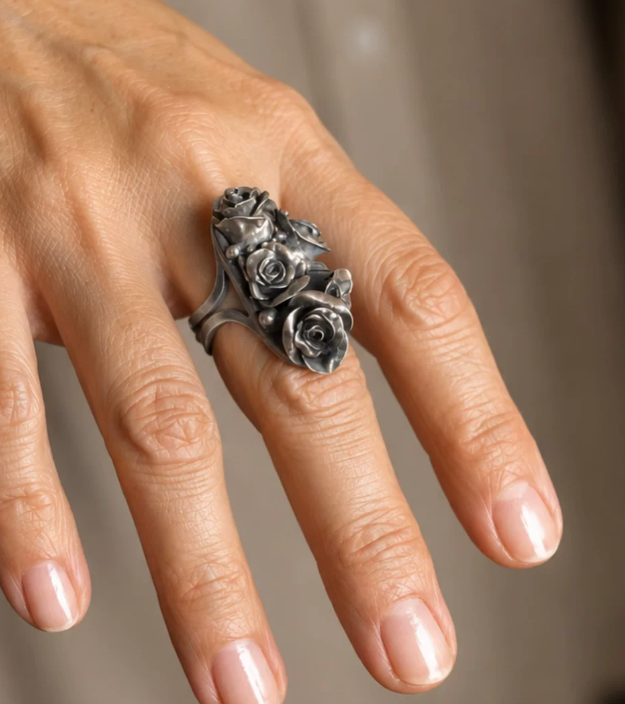 Embroidered Twin Rose Ring